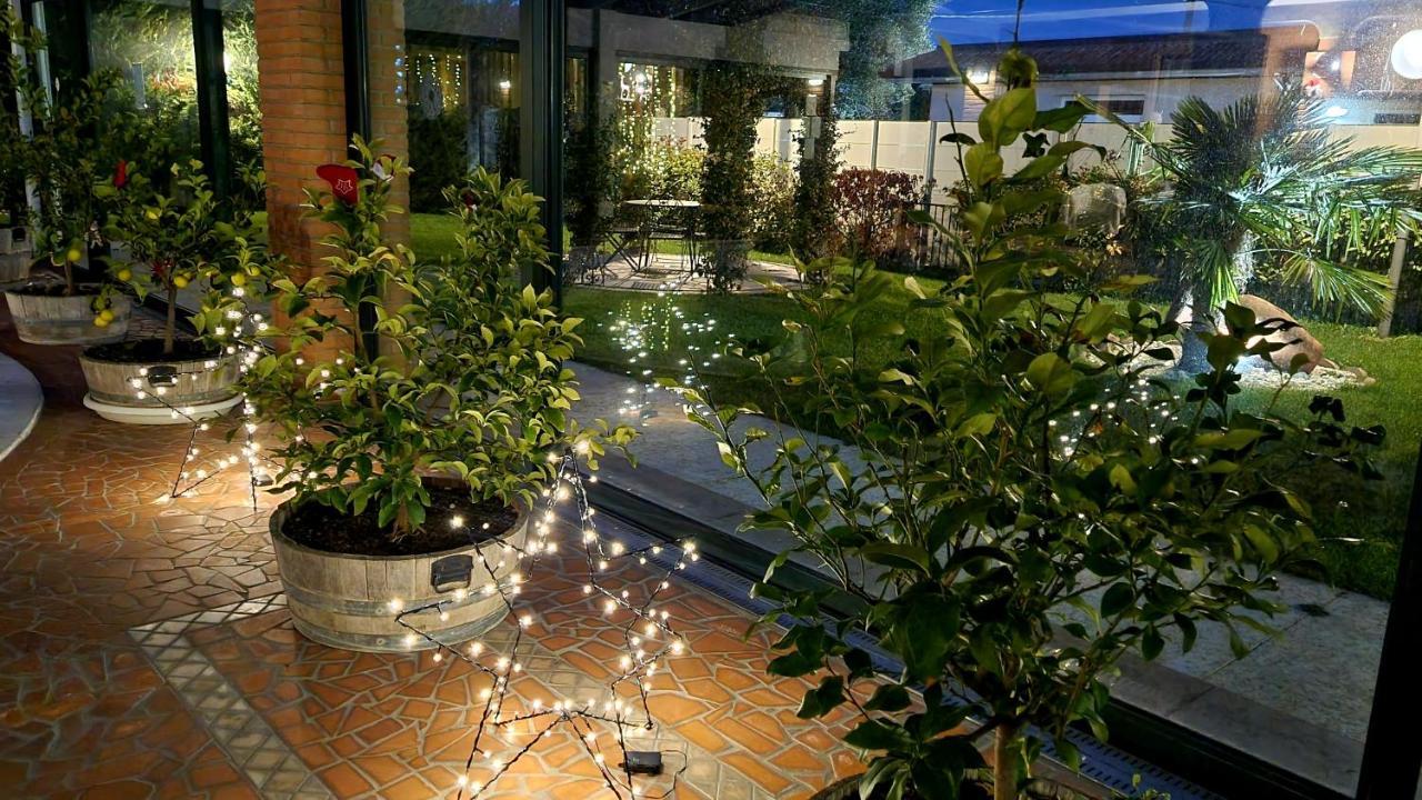 Fontana Oasis Apartments Кастелнуово дел Гарда Екстериор снимка